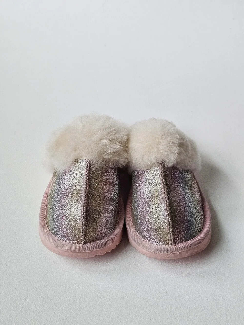 UGG Kids Cozy Glitter Slip On Slippers Pink Sparkle Sheepskin Size 2